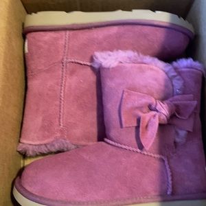 Uggs - Kids size 3 Burgundy - NO BOX